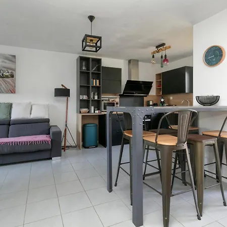 Les Jardins De L'ocean Apartment *